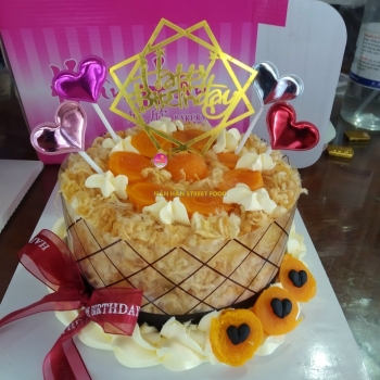 Bánh kem bông lan trứng muối 